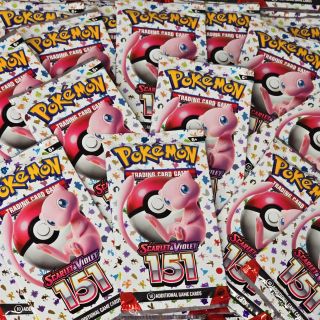 Plníme vaše časté přání, jako jedni z mála jsme pro vás doskladnili slušné zásoby anglických 151 boosterů! 🫡 Co dalšího...